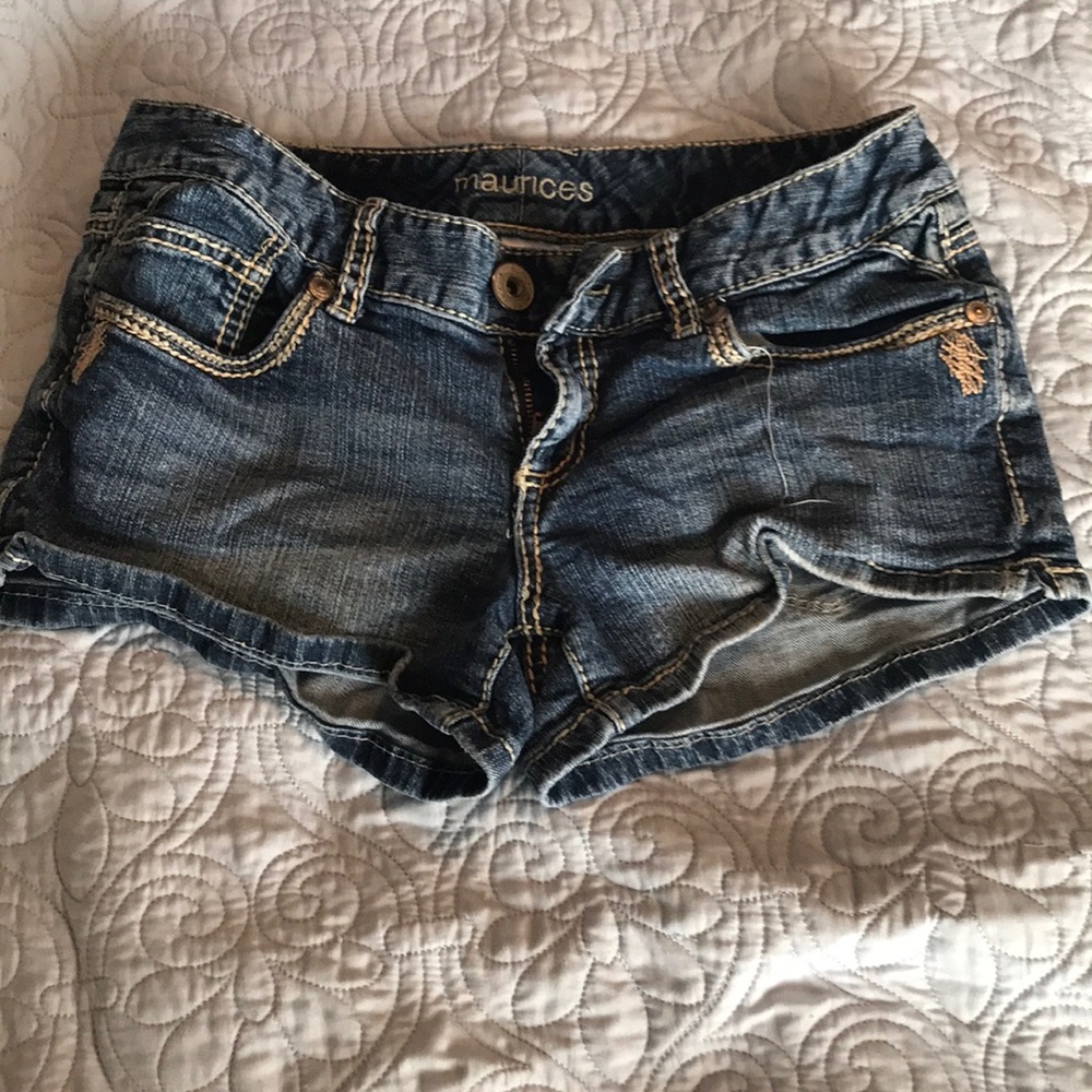 Maurice’s super short jean shorts